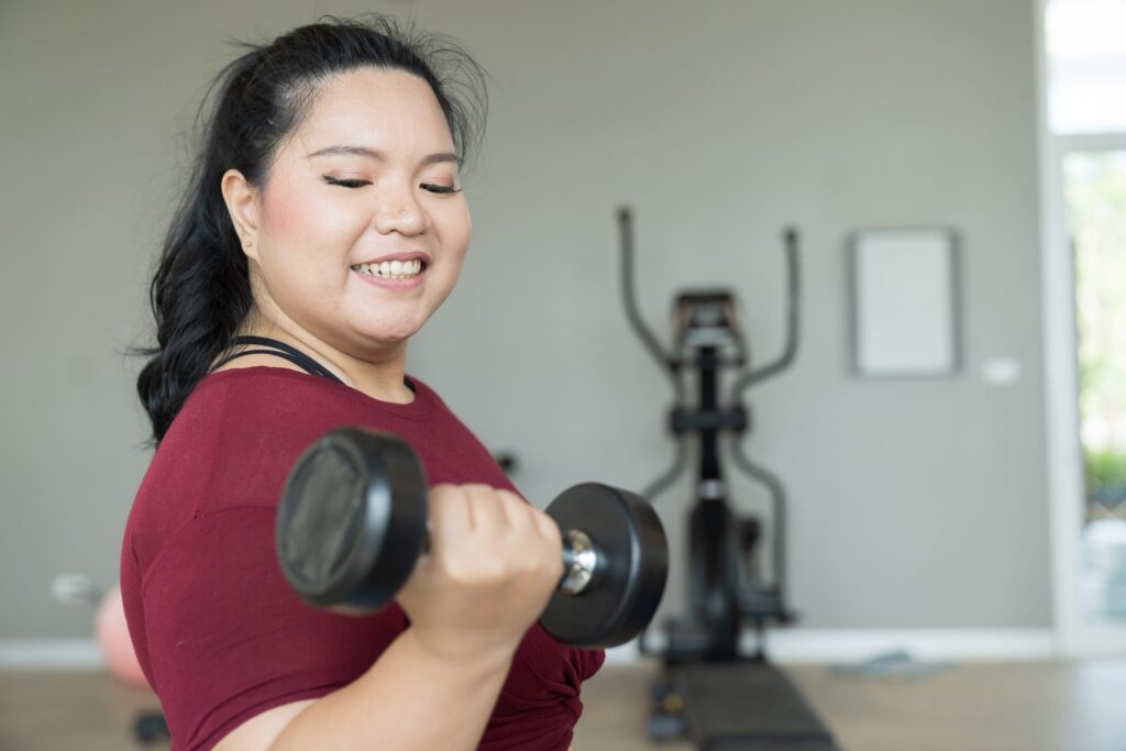 Lowering Cholesterol and Losing Weight: 5 Big Facts to Know